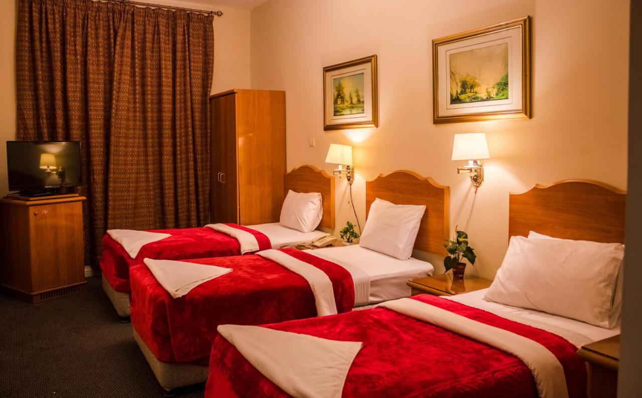 Sahar Hotel Dubai Exterior photo